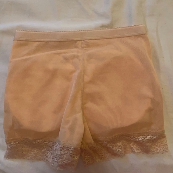 Buttock enhancement body shaper - Picture 5 of 6